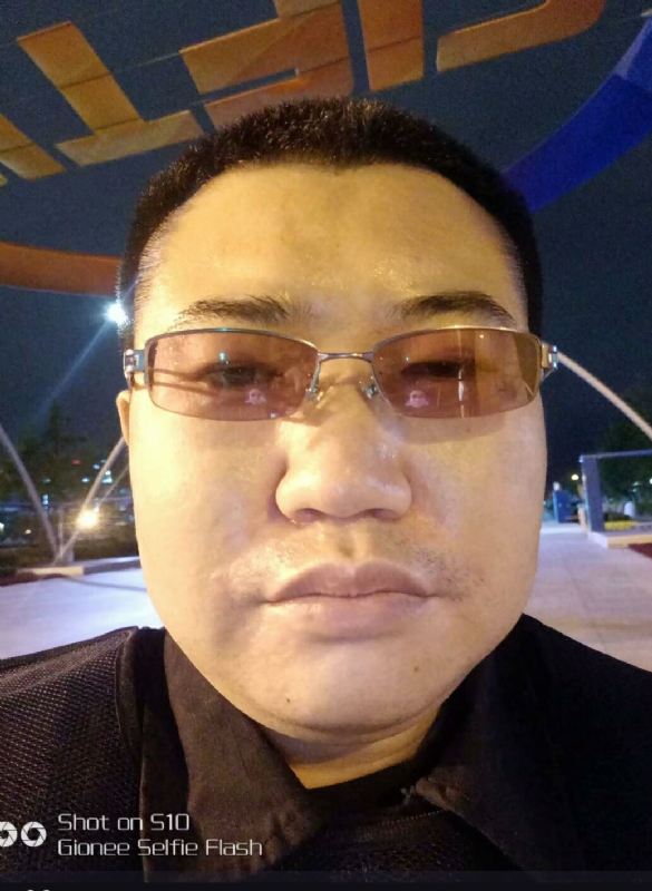 星尘的第一张照片--吕梁蓝颜知己交友网